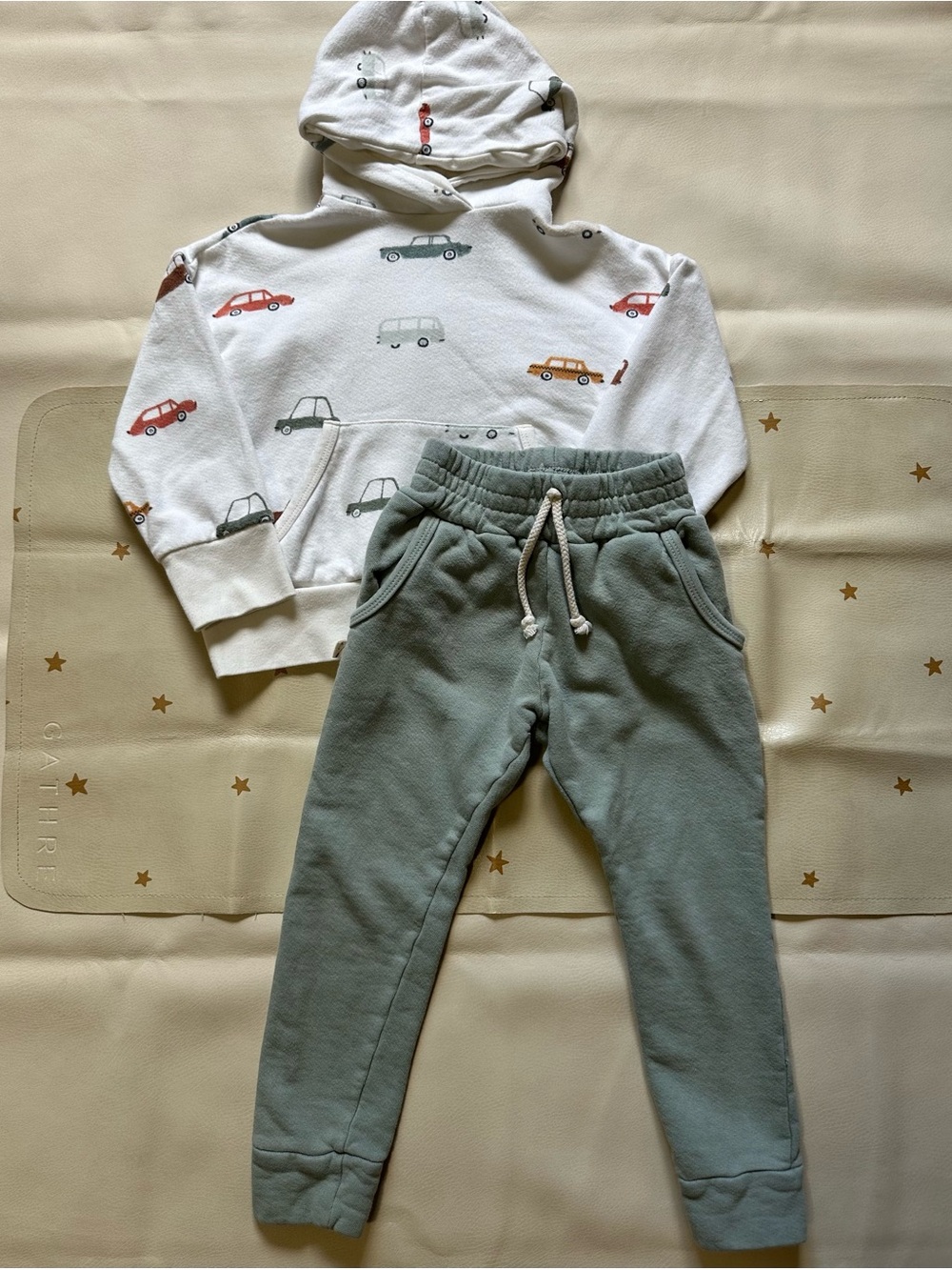 4/5 Childhoods Cotton Vintage Cars Hoodie & Aloe Sage Joggers